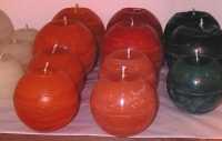 Kugelkerzen weiss, orange und dunkelgr�n